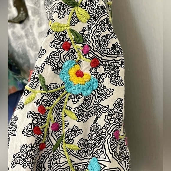 Anthropologie FEI Flores Peasant Top Blouse Mixed Media Silk Floral Embroidery 8 - Picture 6 of 12